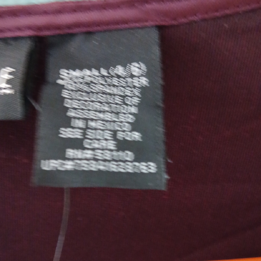 George Deep Red Velvet Open Front Top - Picture 6 of 7